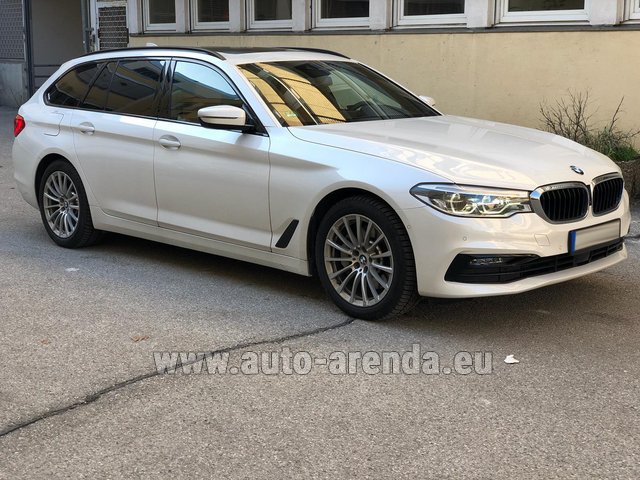 Rental BMW 5 Touring Equipment M Sportpaket in Munich airport