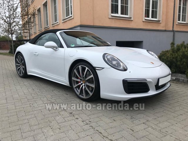 Rental Porsche 911 Carrera 4S Cabrio in Wurzburg