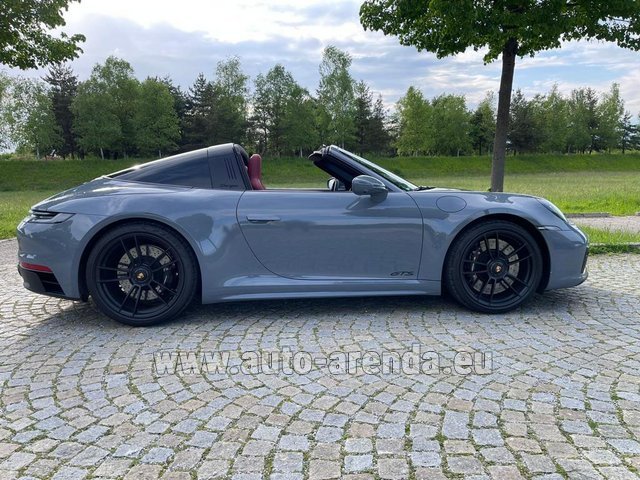 Rental Porsche 911 Targa 4S in Konstanz
