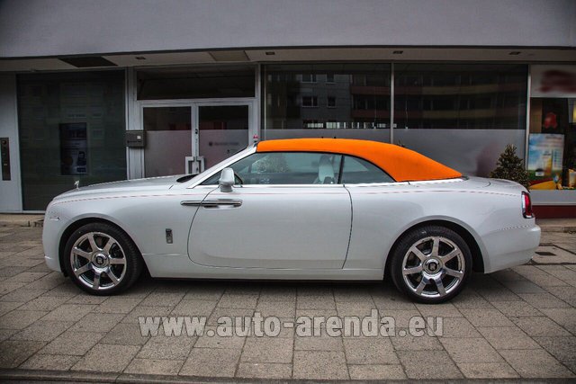Rental Rolls-Royce Dawn White in Memmingen airport