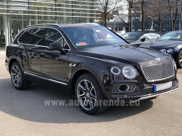 Rental Bentley Bentayga V8 4Li in Dusseldorf airport