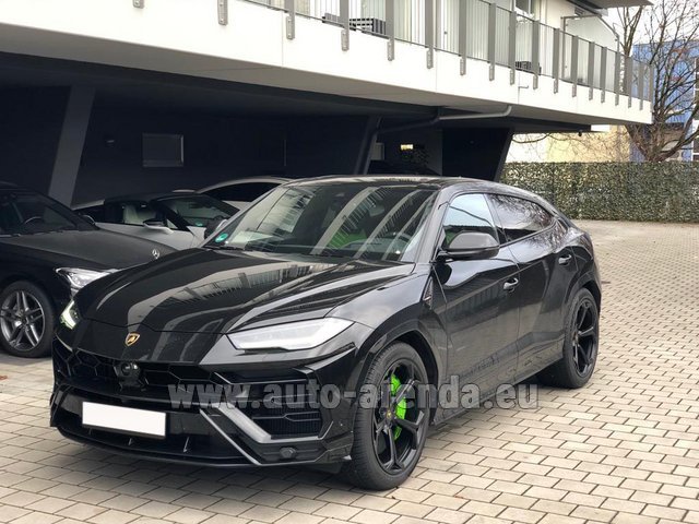 Rental Lamborghini Urus Black in Munich airport