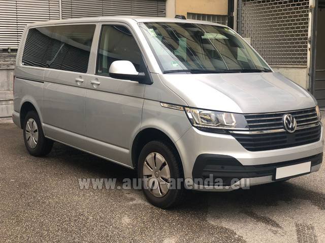 Transfer from Munich Airport to Oberlech by Volkswagen Caravelle car